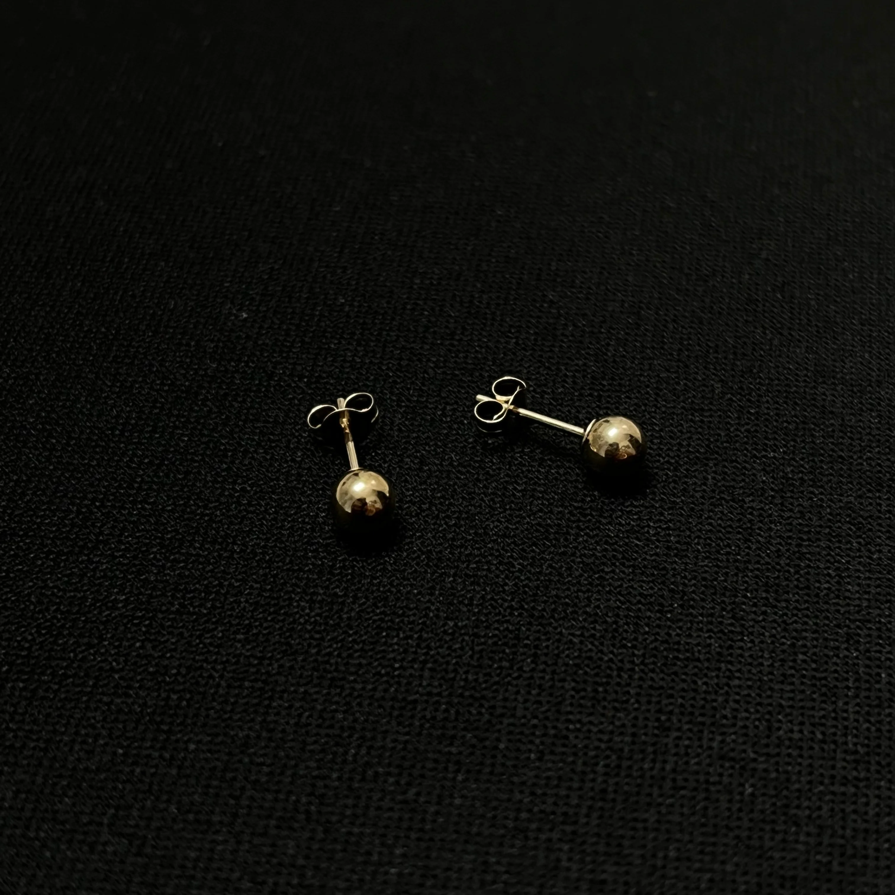 14k Gold Bead Stud Earrings - Image 3